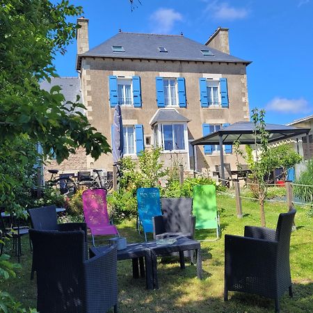 Maison d’hôtes KERGIQUEL Acomodação com café da manhã Paimpol Exterior foto