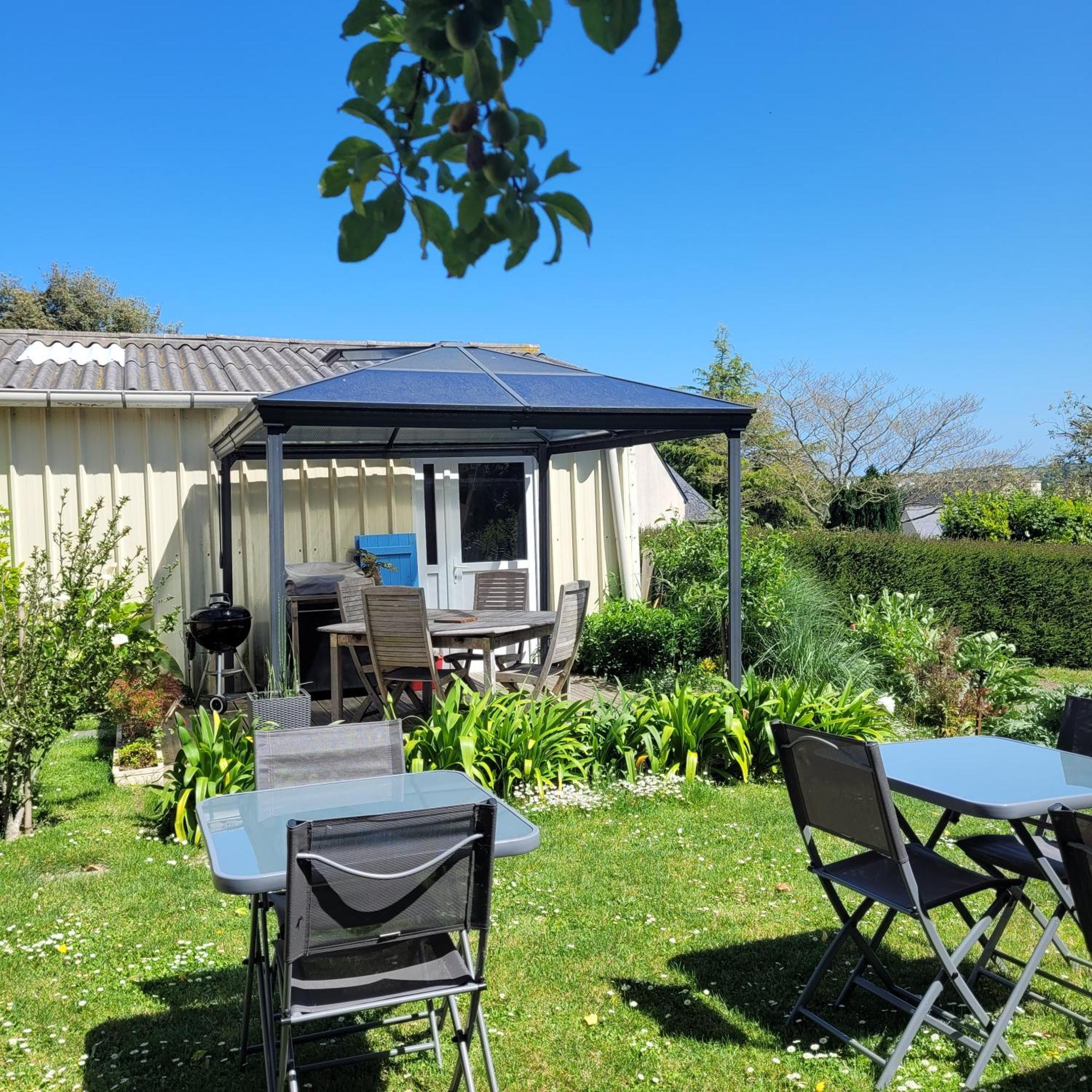 Maison d’hôtes KERGIQUEL Acomodação com café da manhã Paimpol Exterior foto